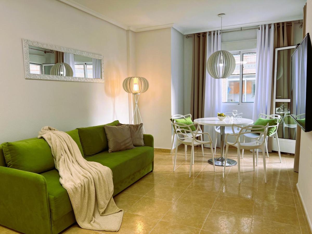 Holiday Suite Fragata Torrevieja Kültér fotó