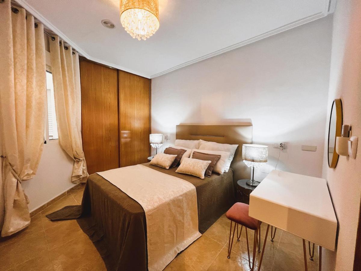 Holiday Suite Fragata Torrevieja Kültér fotó