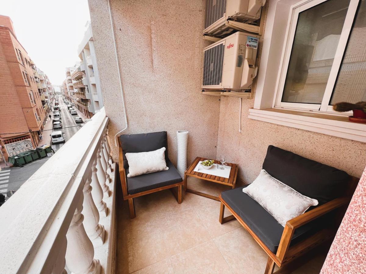 Holiday Suite Fragata Torrevieja Kültér fotó
